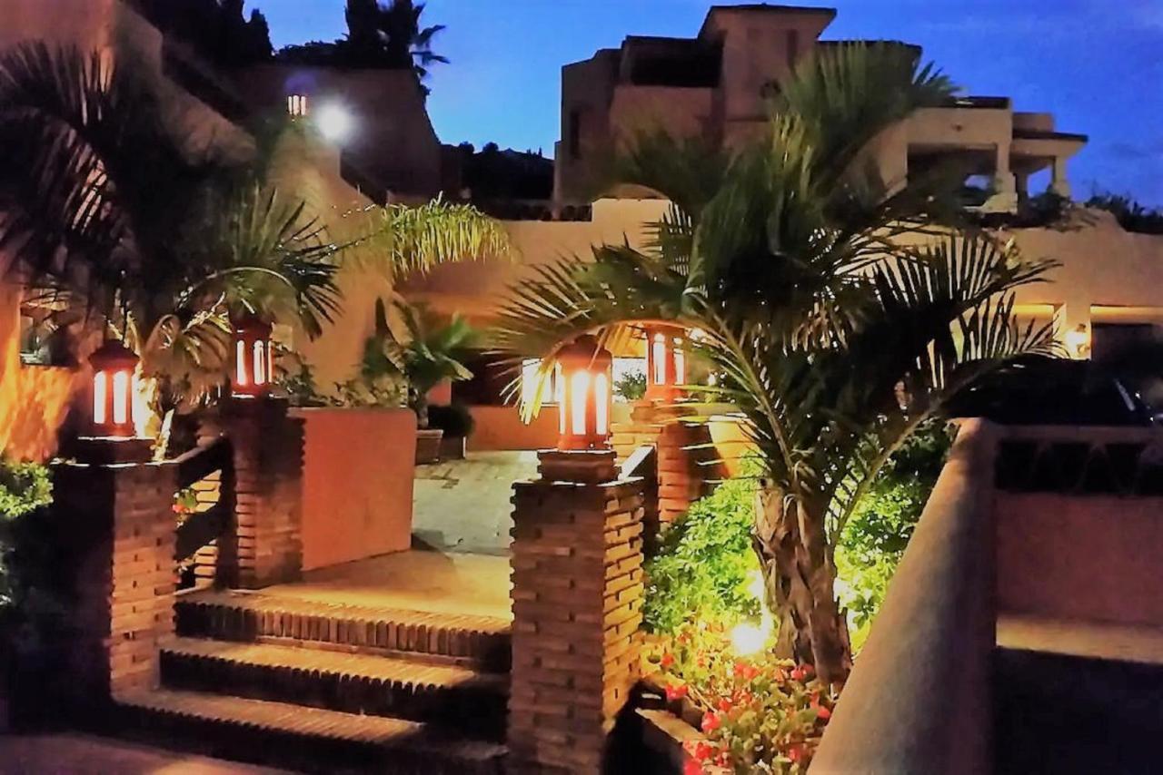 Elegant 2br Puerto Banus Marbella Just 12 Minutes Away By G00giemaps Apartament Estepona